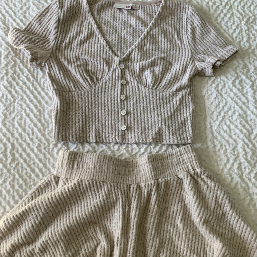 Cream Color, Matching Set! Size Small (both top & bottom)